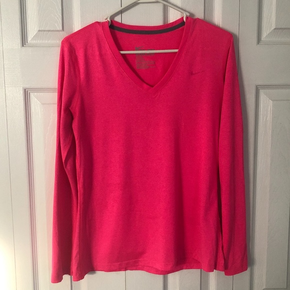 Nike Dri-Fit Dry Fit Neon Pink V Neck Long Sleeve T-Shirt Women’s Medium - Picture 1 of 3